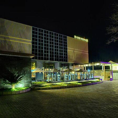 Four Vedas Hotel & Resort Siliguri Zewnętrze zdjęcie
