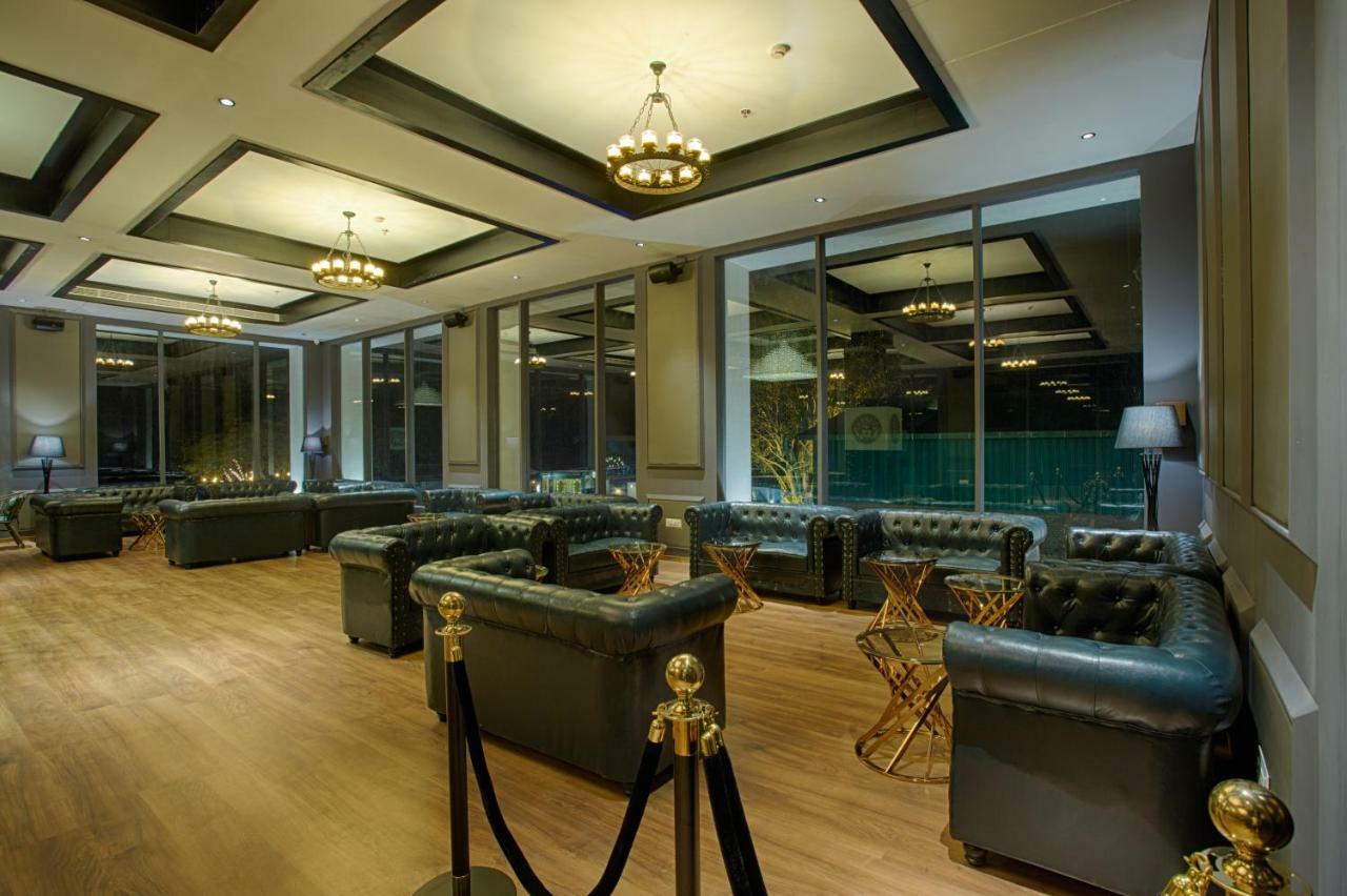 Four Vedas Hotel & Resort Siliguri Zewnętrze zdjęcie